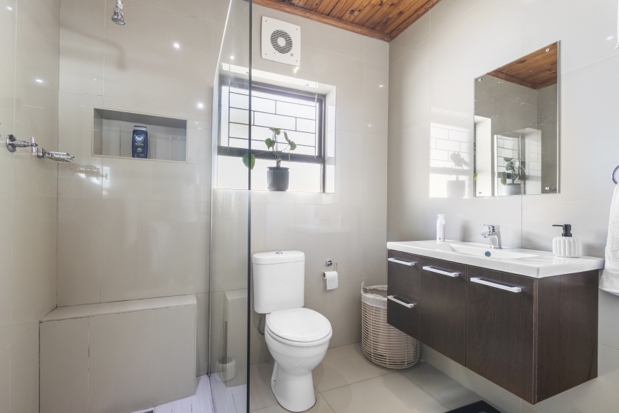 3 Bedroom Property for Sale in Wellway Park East Western Cape
